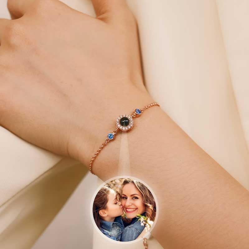 Bracelet Photo Projection